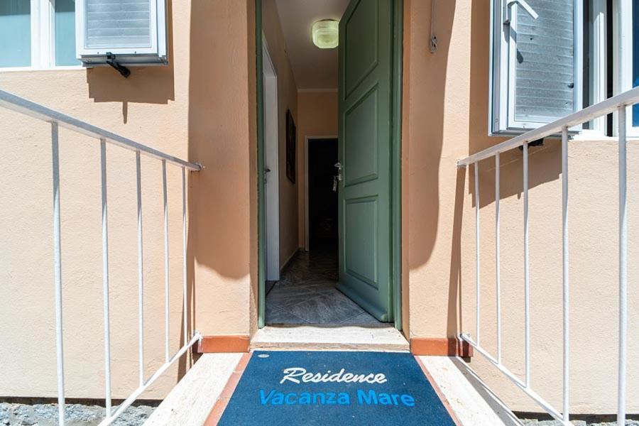 Residence Vacanza Mare Marina di Campo Eksteriør billede