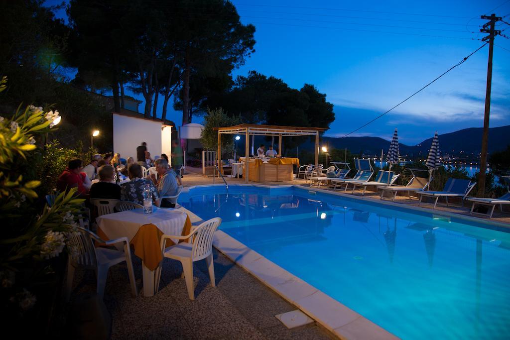 Residence Vacanza Mare Marina di Campo Eksteriør billede
